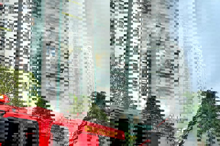 Fire Sprinkler Malfunction Floods Downtown Office Tower Before Workday